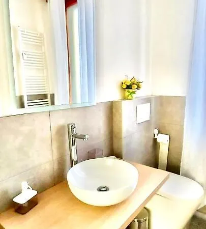 A Quattro Passi Dal Centro * Bologna